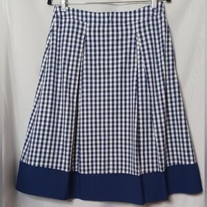 Brooks Brothers Women's Blue/White Checkered Pleated  Midi Skirt. Size 6